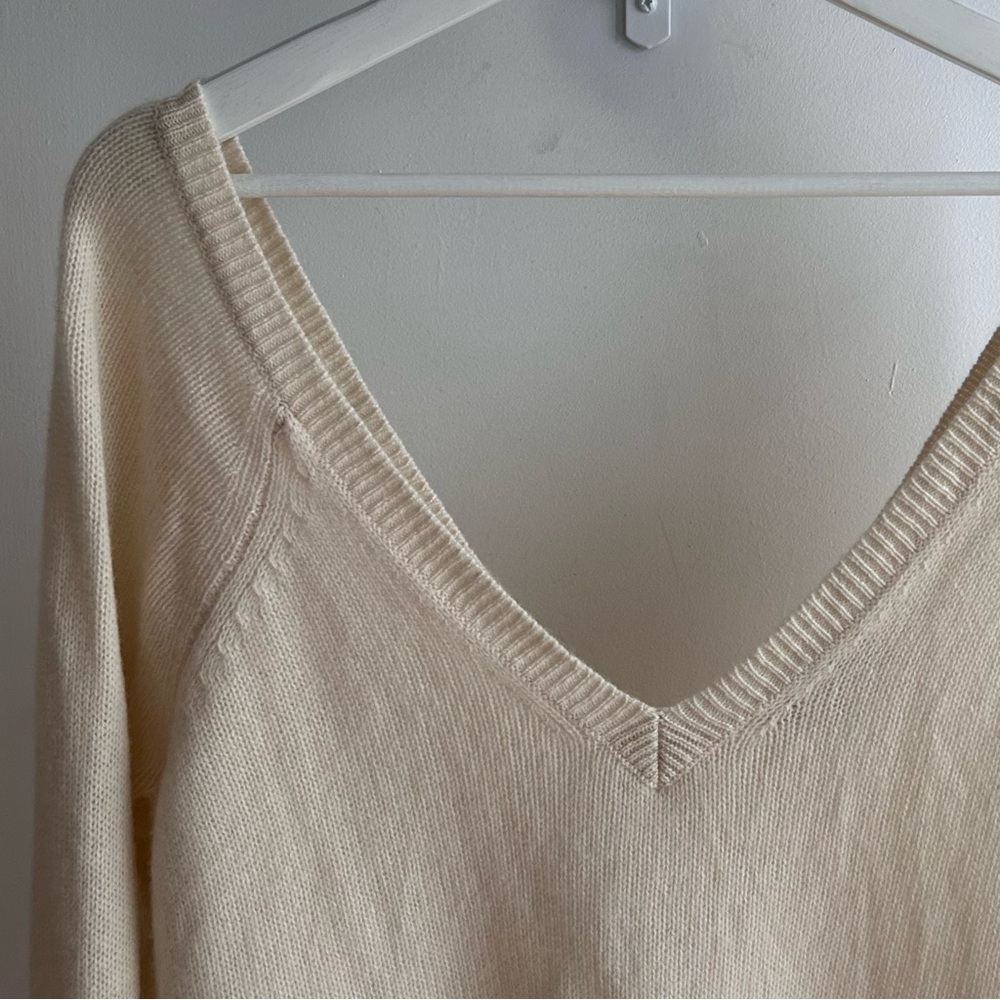 Calypso St. Bart v neck sweater